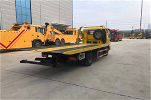 孙吴非事故拖车