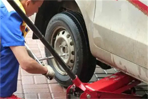 孙吴附近拖车24小时服务热线电话