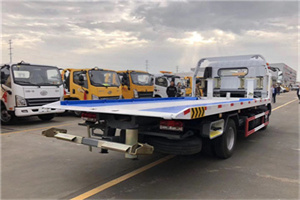 孙吴汽车救援补胎