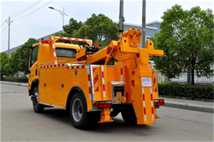 孙吴高速路拖车费